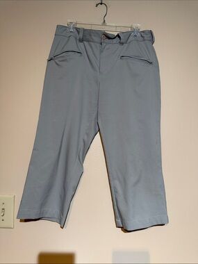 Fila Light Gray Women's Capri Pants with Zip Pockets